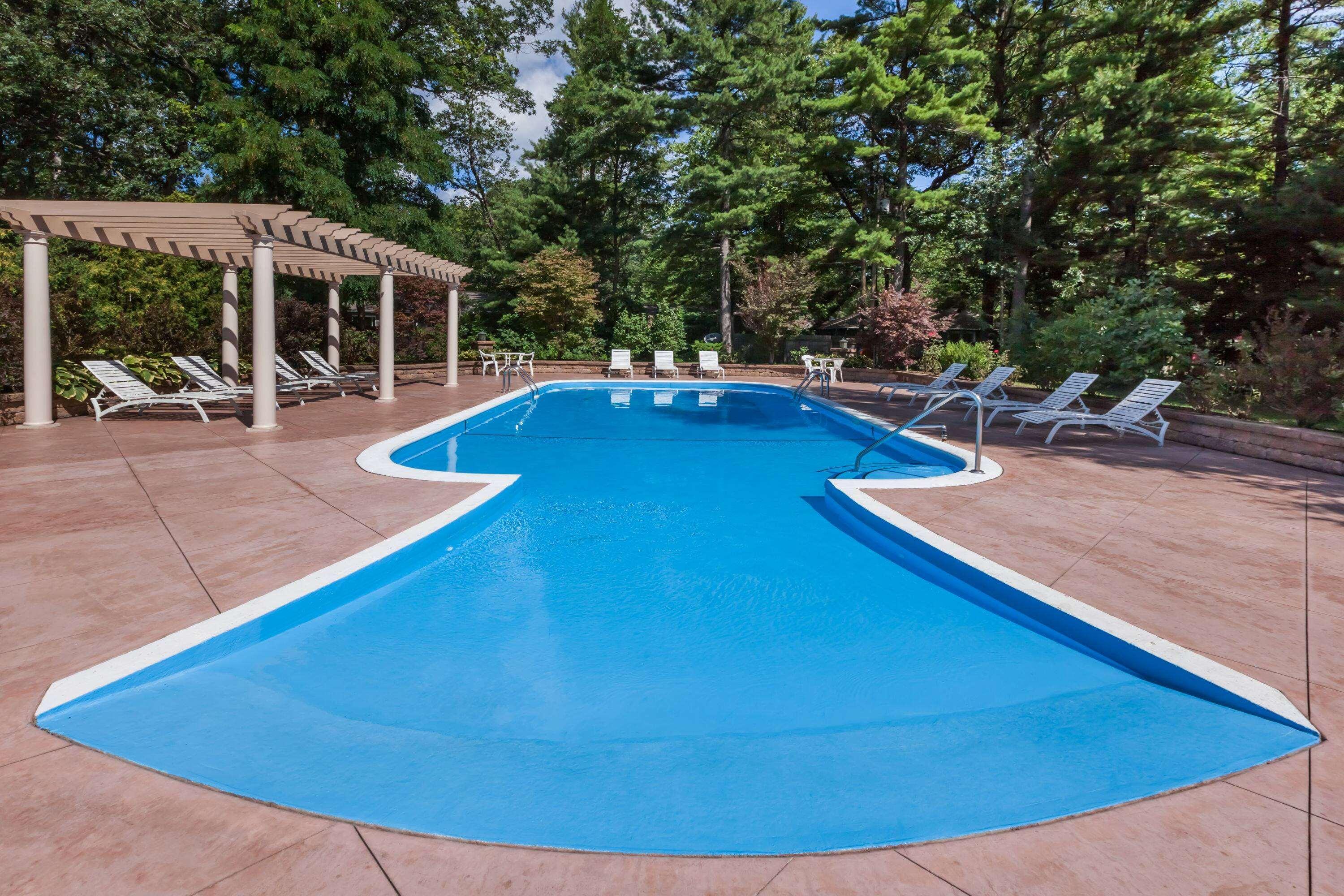 Howard Johnson By Wyndham Traverse City Exteriör bild