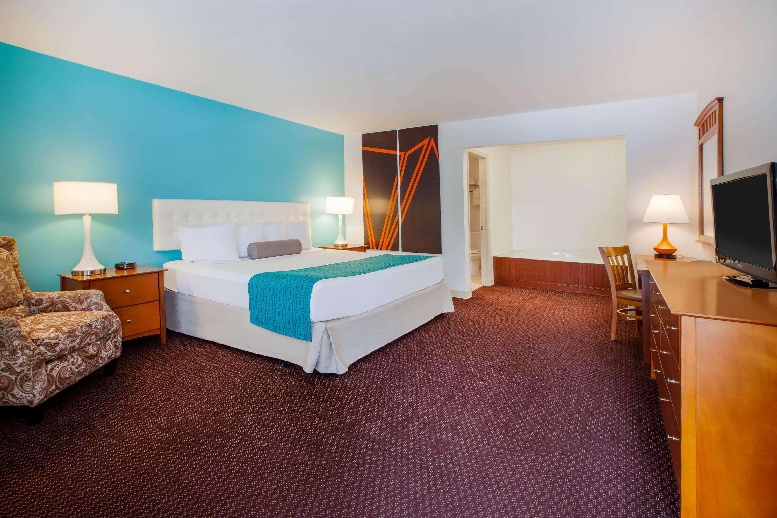 Howard Johnson By Wyndham Traverse City Exteriör bild