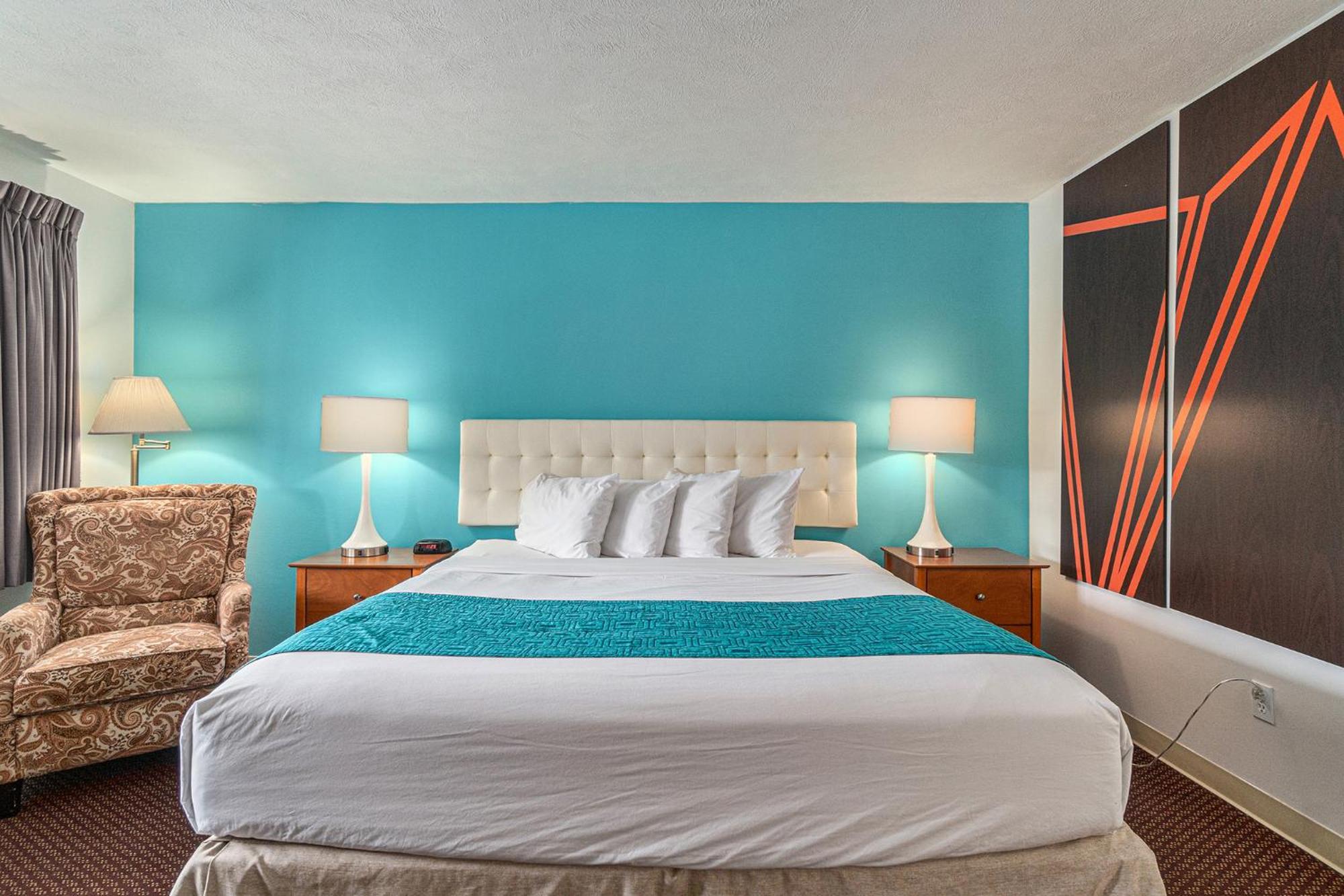 Howard Johnson By Wyndham Traverse City Exteriör bild