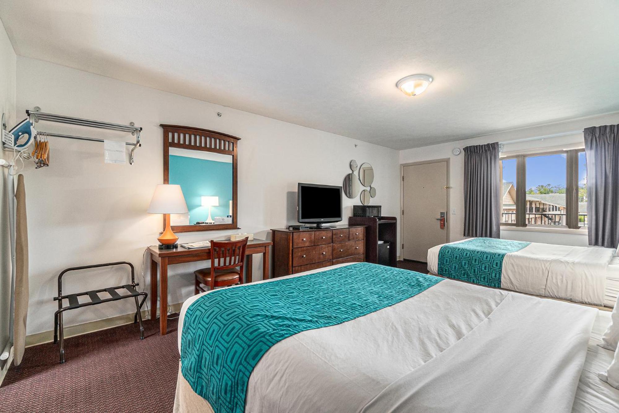 Howard Johnson By Wyndham Traverse City Exteriör bild