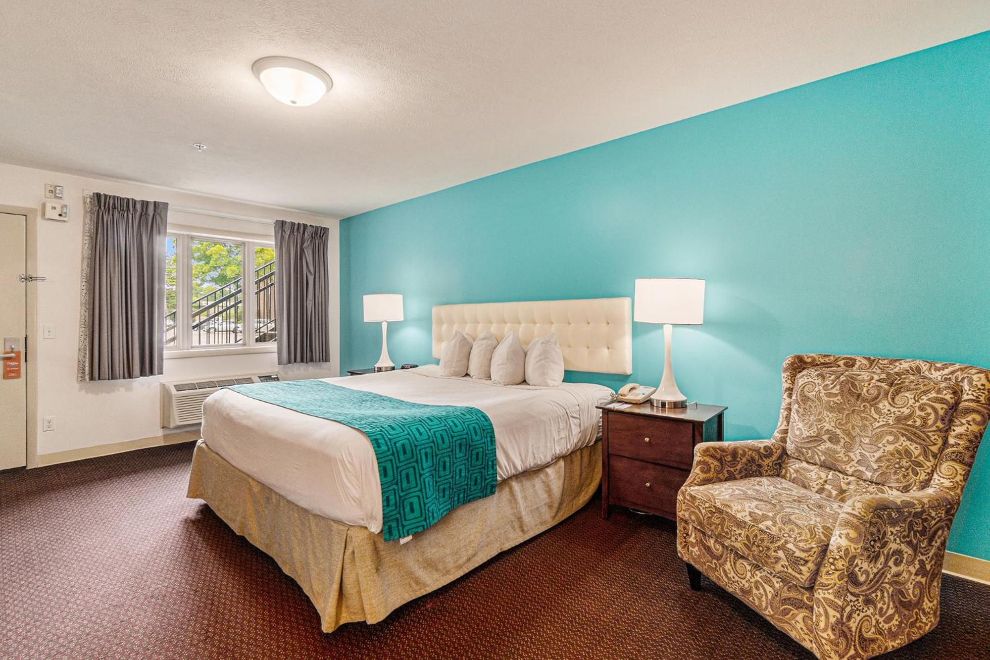 Howard Johnson By Wyndham Traverse City Exteriör bild