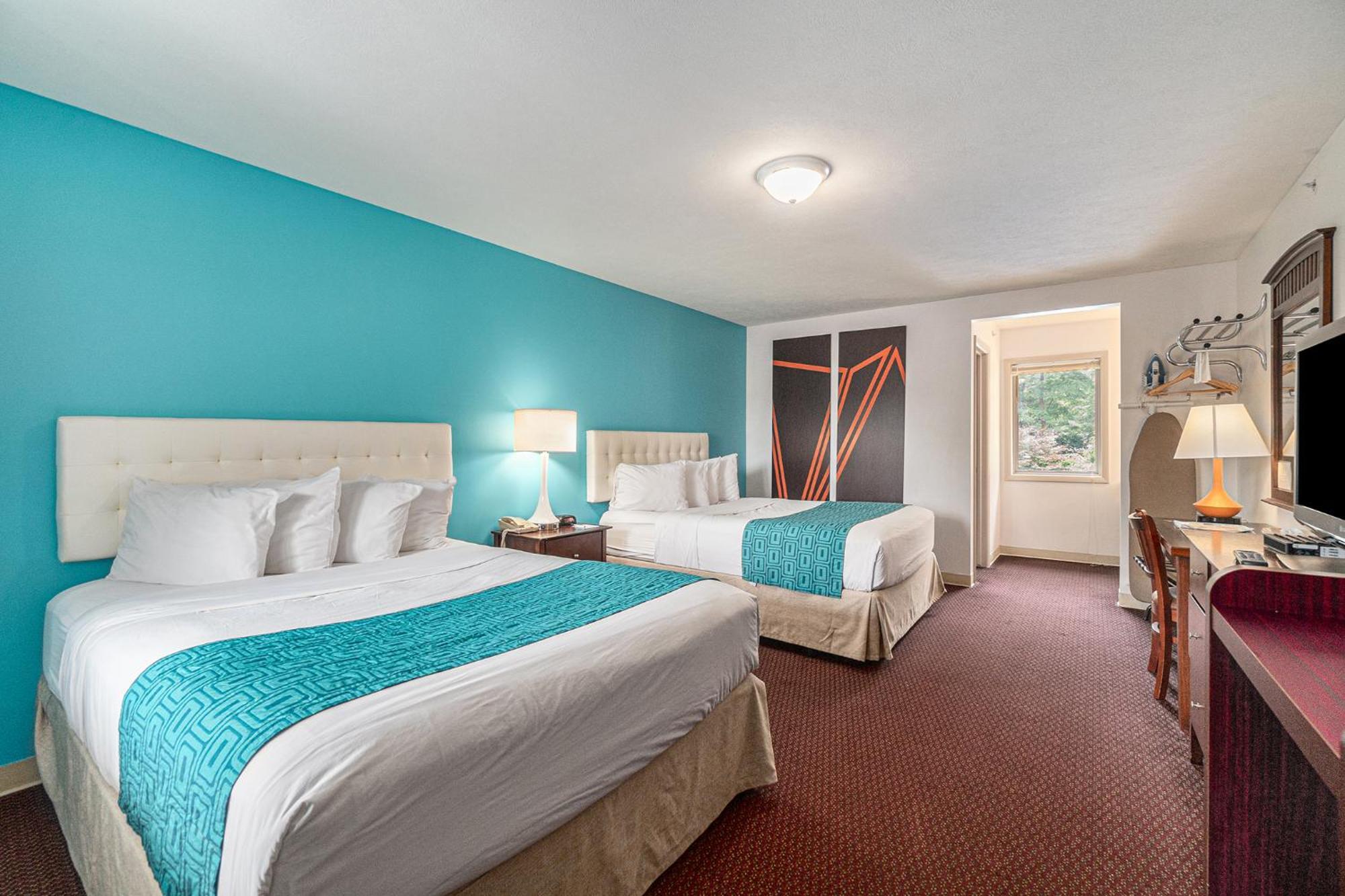 Howard Johnson By Wyndham Traverse City Exteriör bild
