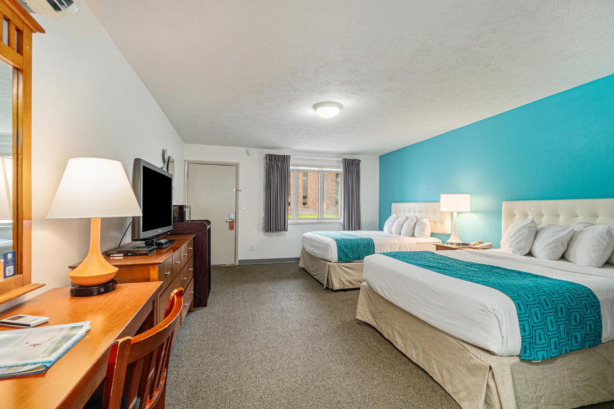 Howard Johnson By Wyndham Traverse City Exteriör bild